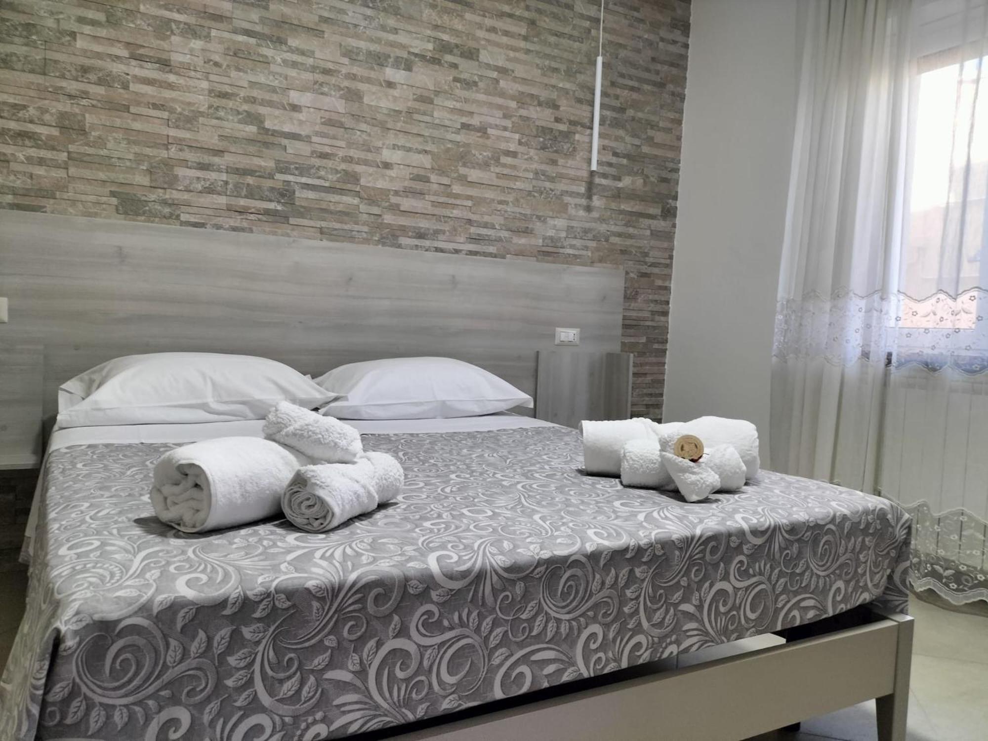 Hera Tropea Rooms 外观 照片